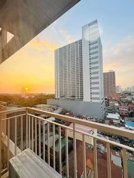 Roxas Boulevard, Pasay