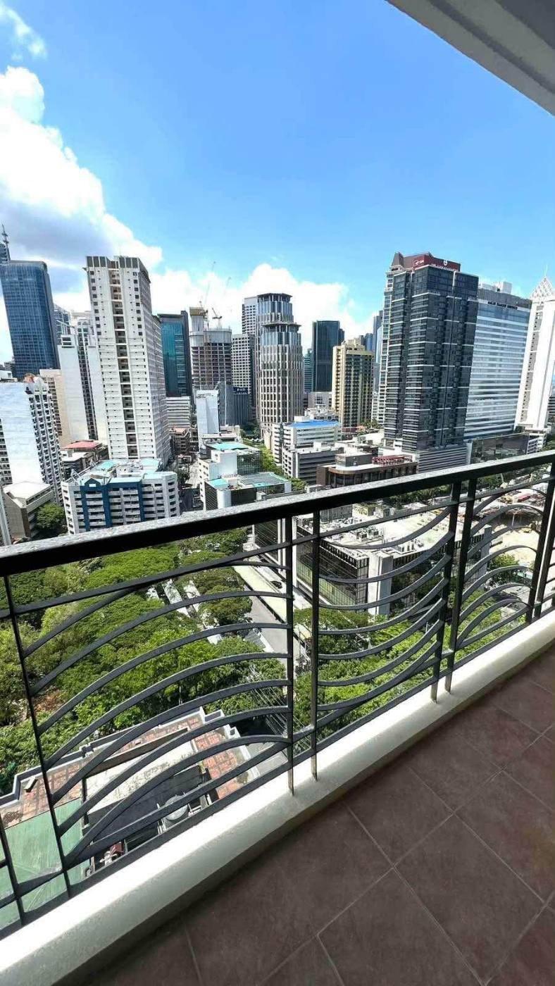 Legazpi Village, Makati