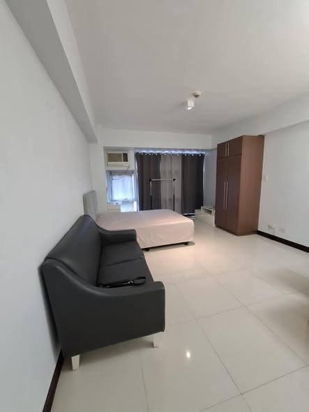Salcedo Village, Makati